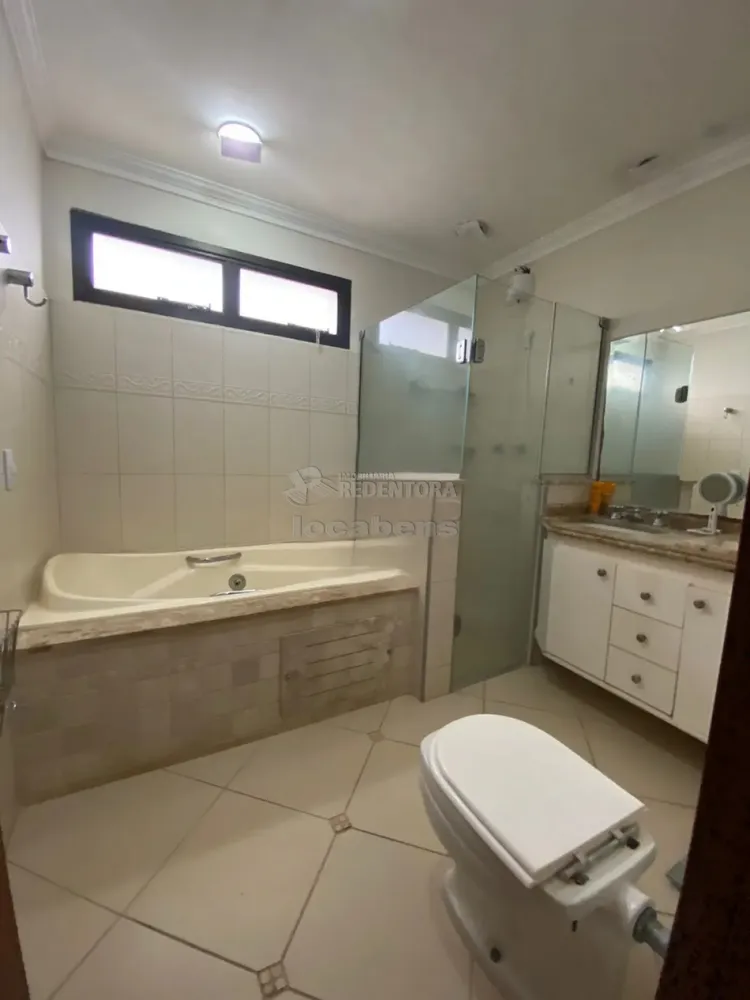 Apartamento, 3 quartos, 230 m² - Foto 1
