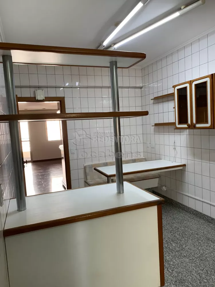 Apartamento à venda com 4 quartos, 190m² - Foto 3