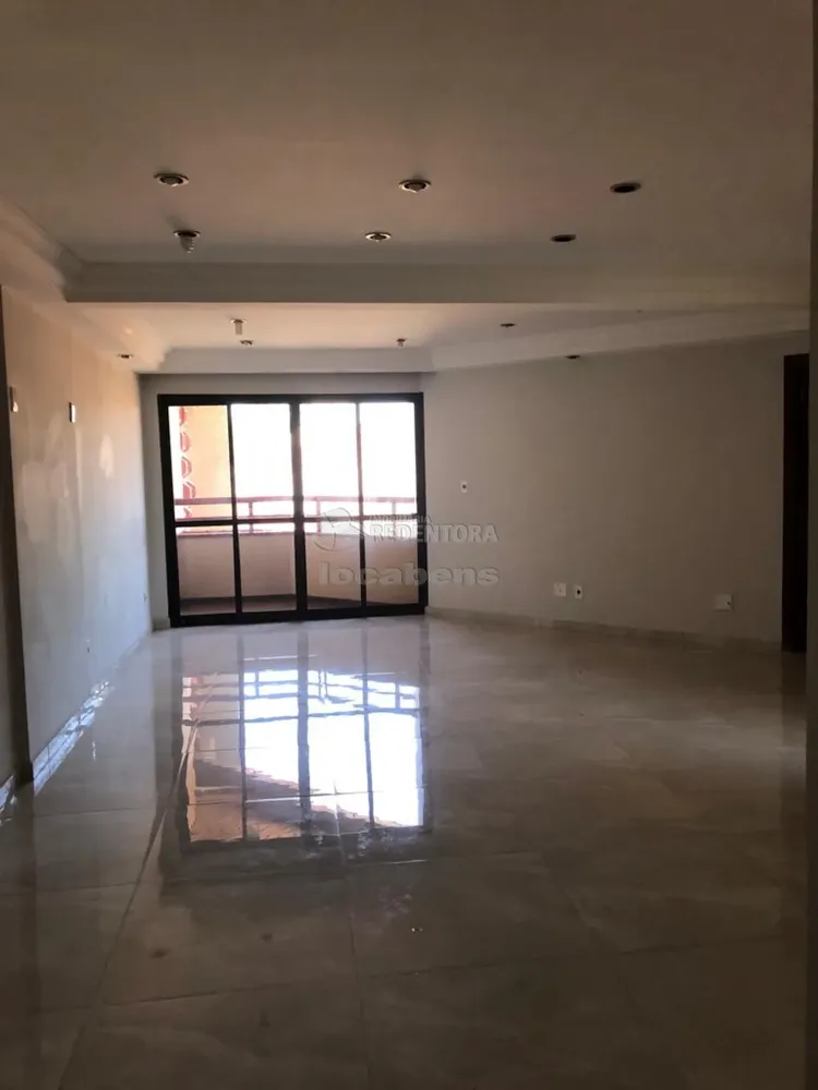 Apartamento, 3 quartos, 136 m² - Foto 2