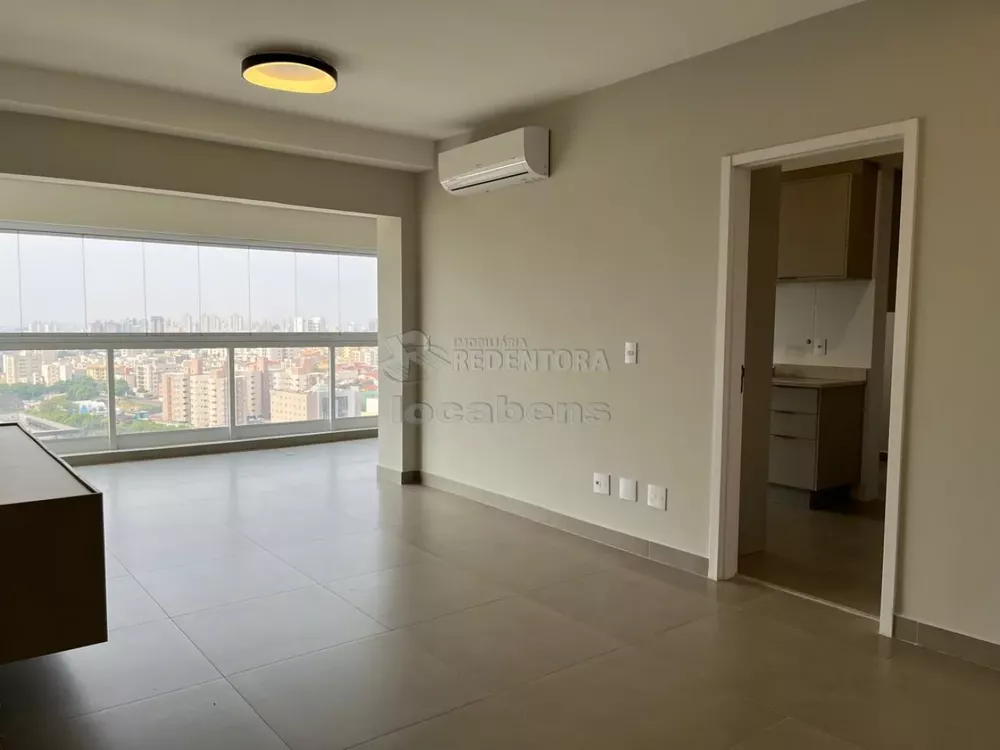 Apartamento à venda com 3 quartos, 115m² - Foto 1