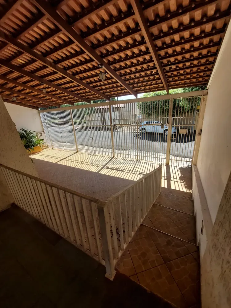 Casa, 2 quartos, 210 m² - Foto 1
