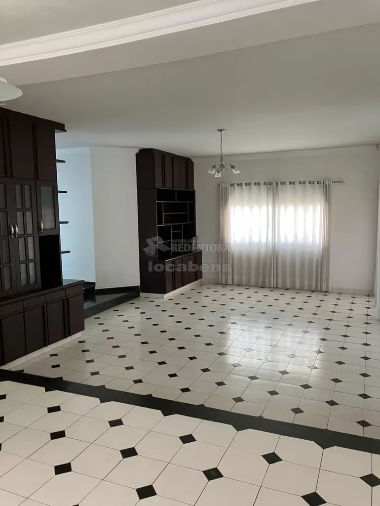 Casa à venda com 4 quartos, 307m² - Foto 3