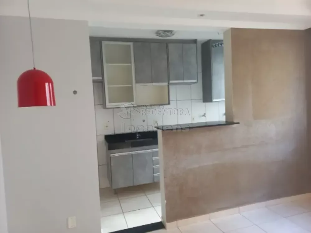 Apartamento à venda com 2 quartos, 42m² - Foto 2