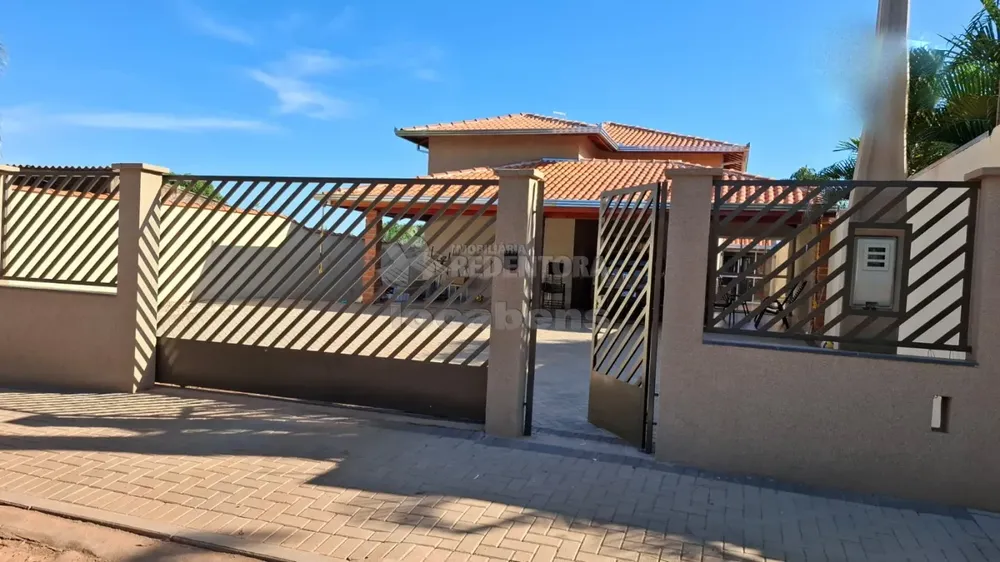 Chácara, 3 quartos, 1000 m² - Foto 1