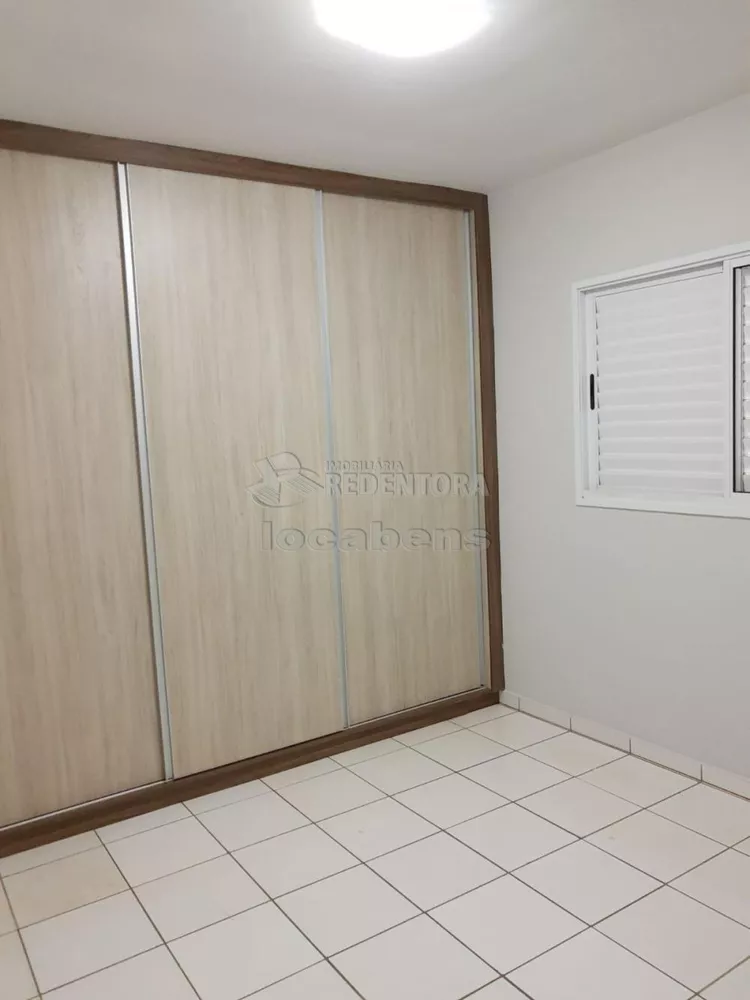 Apartamento à venda com 2 quartos, 70m² - Foto 3