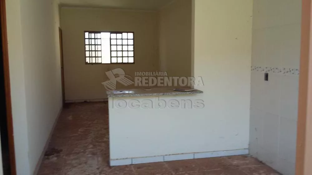 Casa à venda com 2 quartos, 80m² - Foto 2