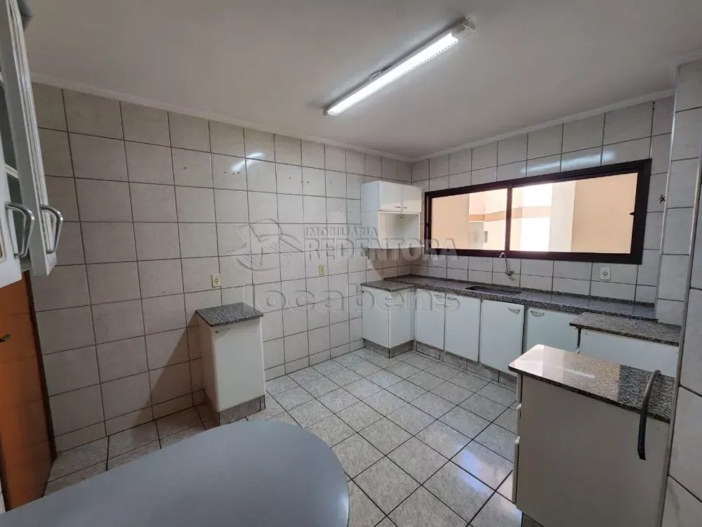 Apartamento à venda com 3 quartos, 140m² - Foto 6