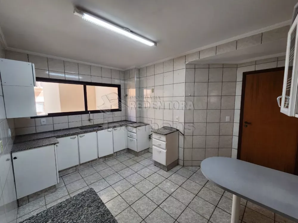 Apartamento à venda com 3 quartos, 140m² - Foto 5