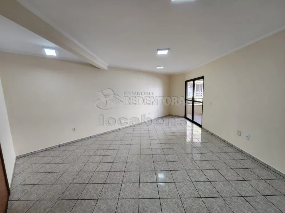 Apartamento à venda com 3 quartos, 140m² - Foto 1