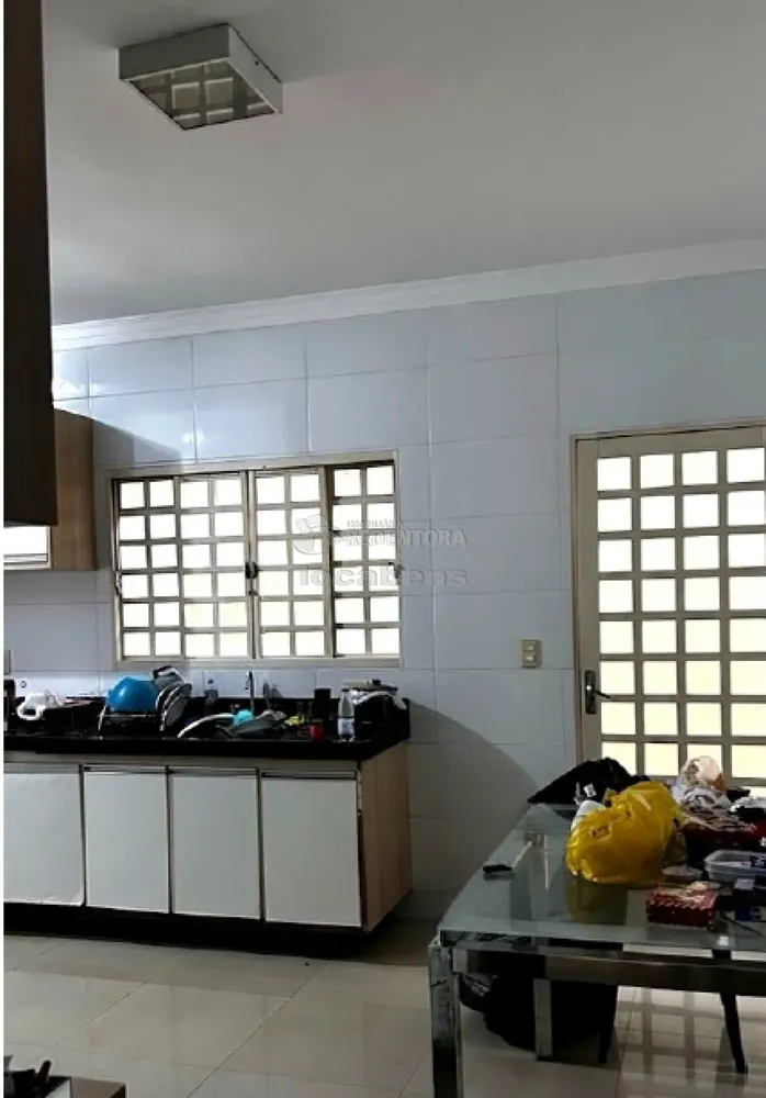 Casa, 3 quartos, 207 m² - Foto 1