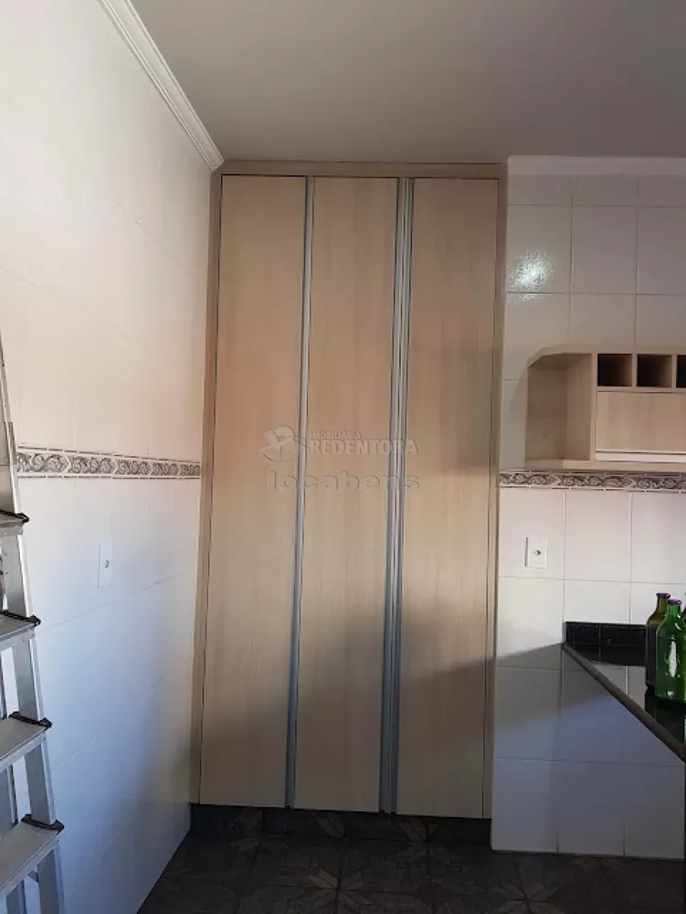 Apartamento à venda com 3 quartos, 110m² - Foto 1