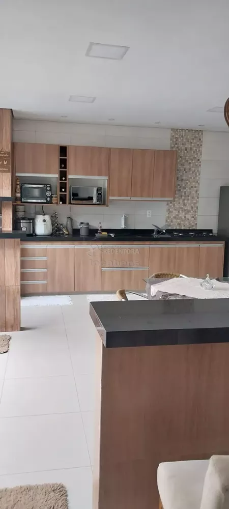 Casa à venda com 3 quartos, 140m² - Foto 3