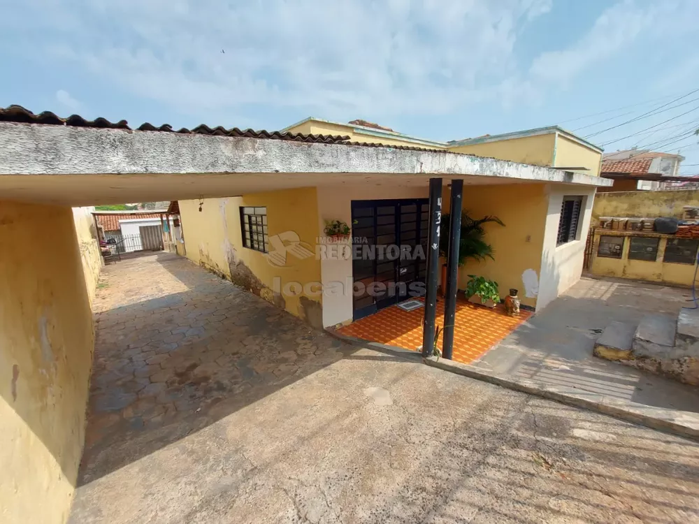 Casa à venda com 8 quartos, 247m² - Foto 3