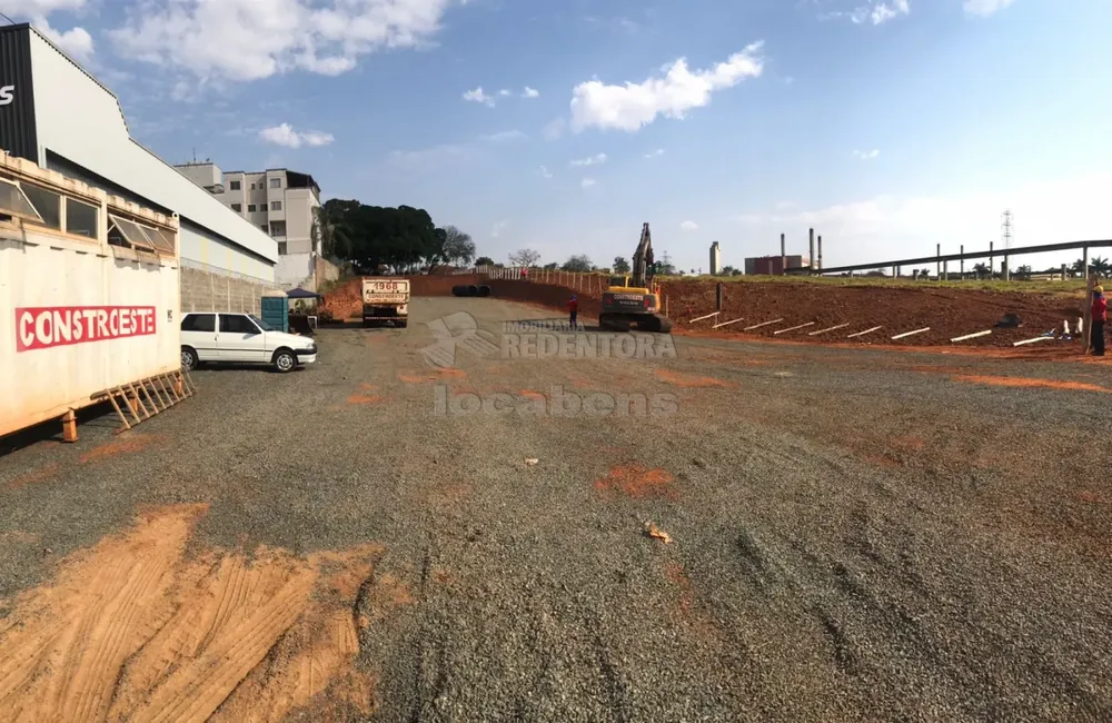 Loteamento e Condomínio, 3992 m² - Foto 1