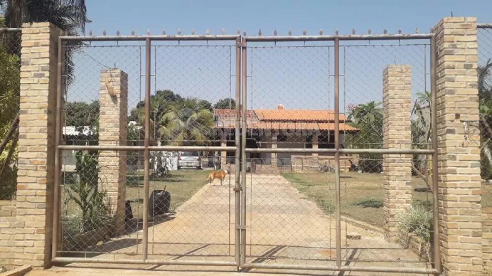 Fazenda à venda com 5 quartos, 3760m² - Foto 1