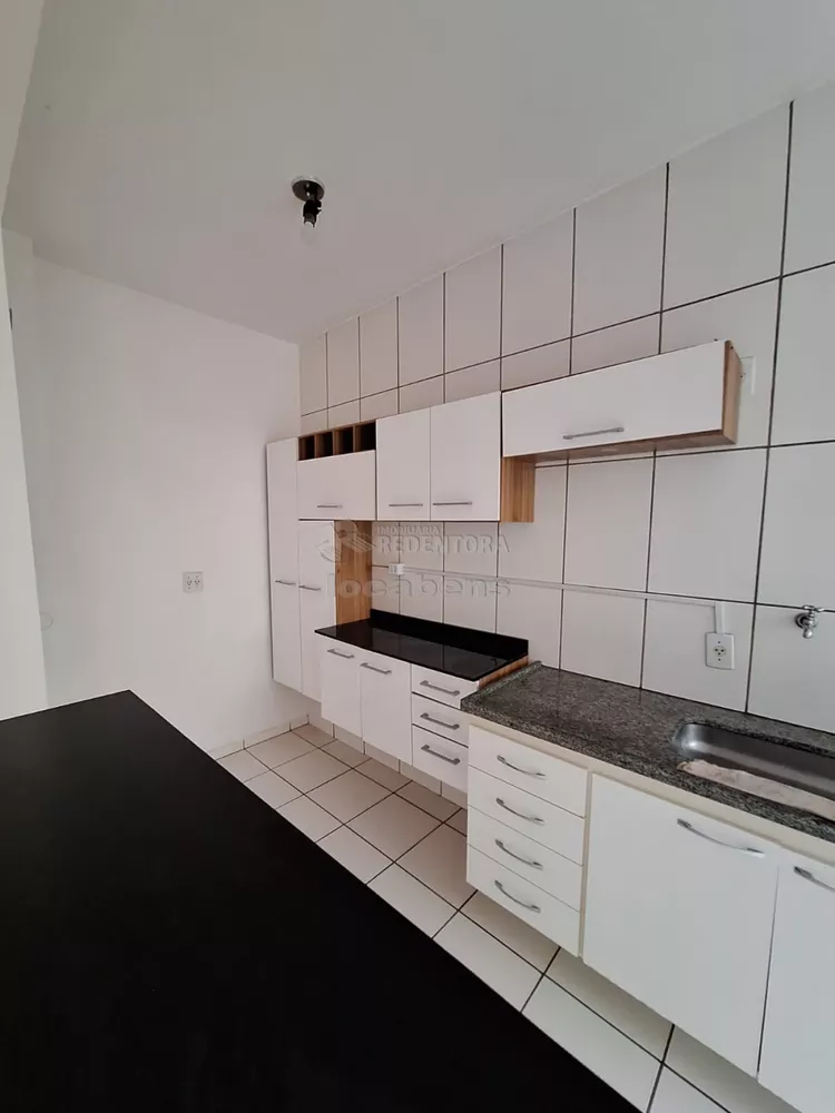Apartamento à venda com 3 quartos, 63m² - Foto 3