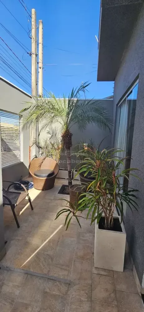 Casa à venda com 3 quartos, 150m² - Foto 2