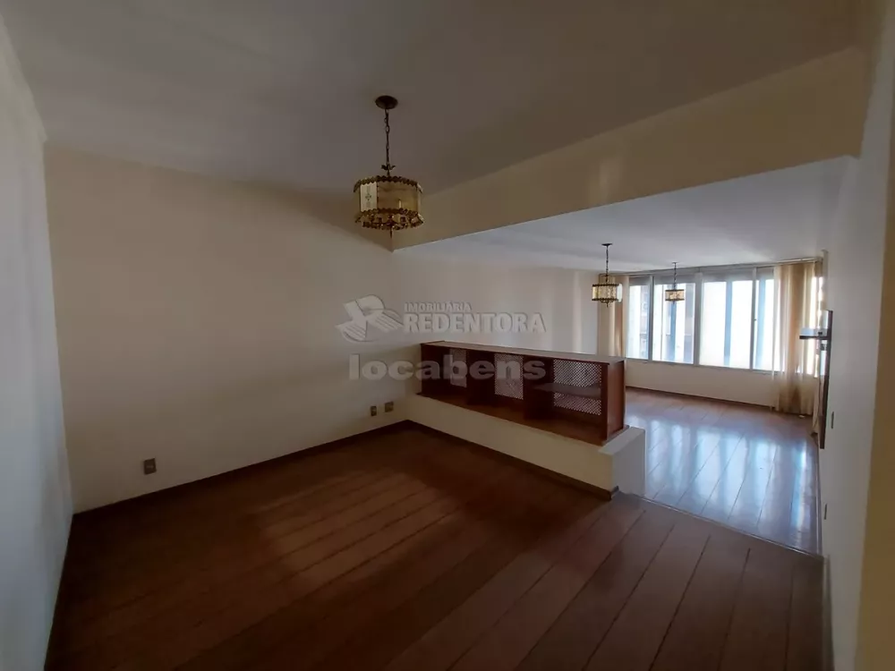 Apartamento para alugar com 3 quartos, 118m² - Foto 1