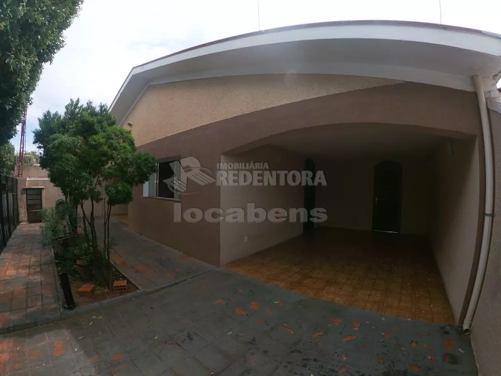 Casa à venda com 3 quartos, 180m² - Foto 1