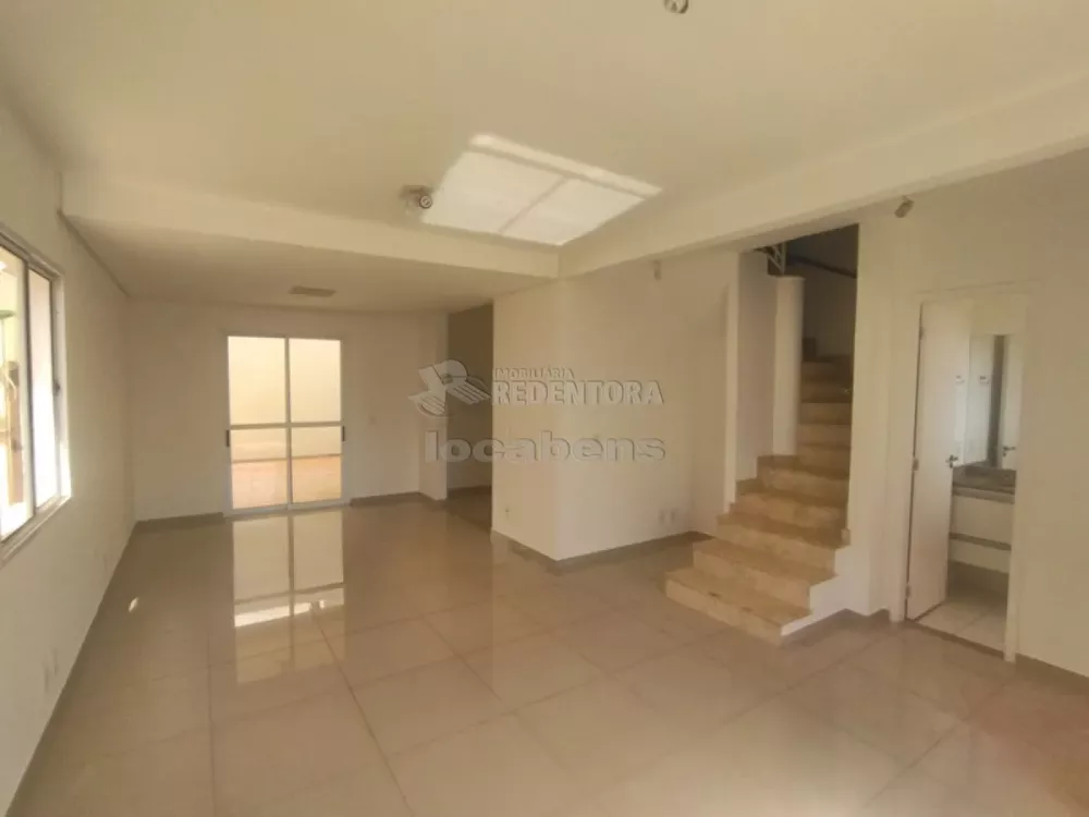 Casa de Condomínio à venda com 4 quartos, 125m² - Foto 2