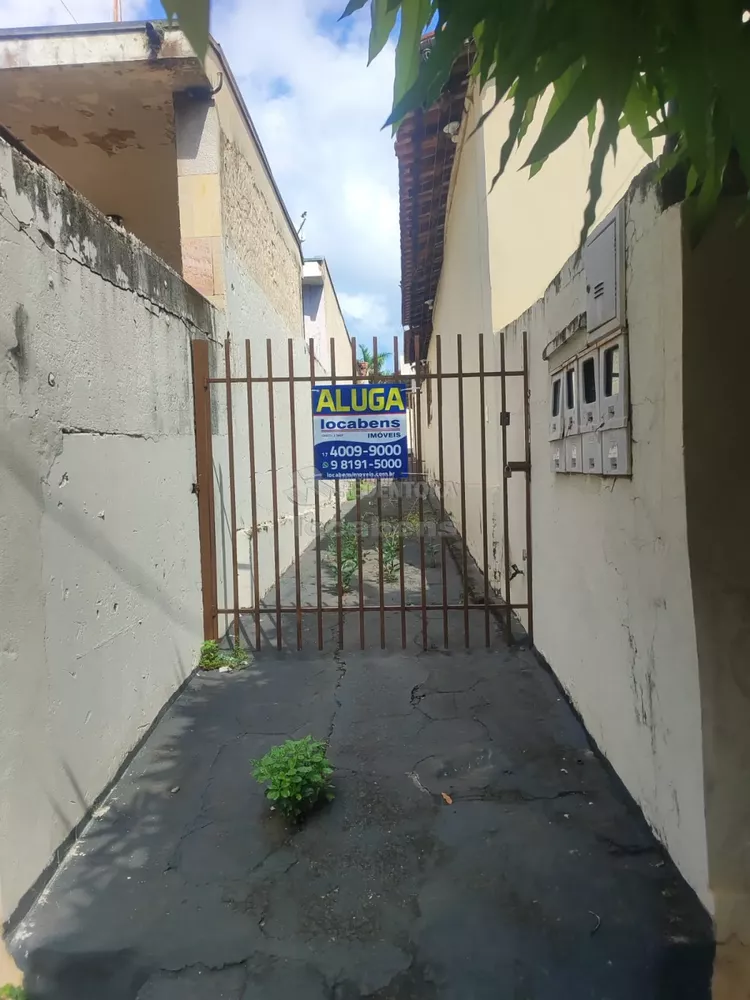 Casa à venda com 3 quartos, 70m² - Foto 12