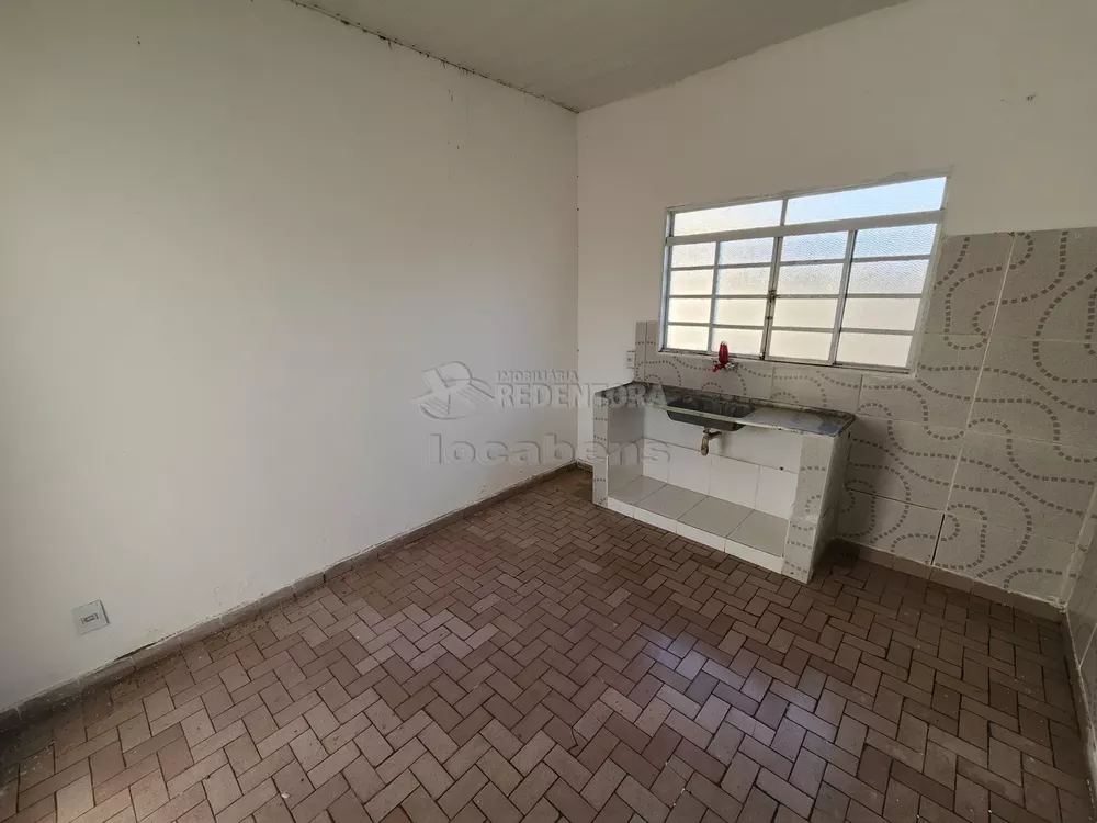Casa à venda com 3 quartos, 70m² - Foto 3