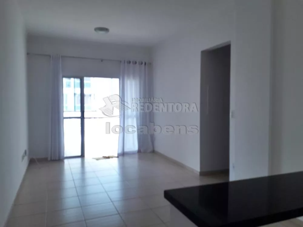 Apartamento à venda com 3 quartos, 80m² - Foto 2