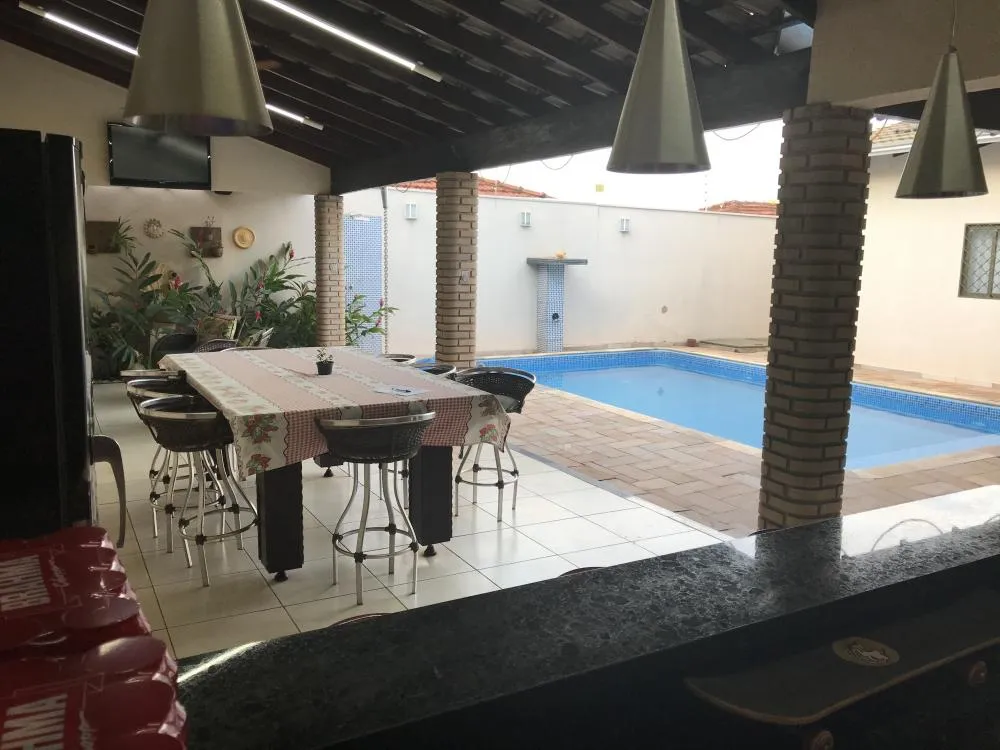 Casa, 3 quartos, 285 m² - Foto 3