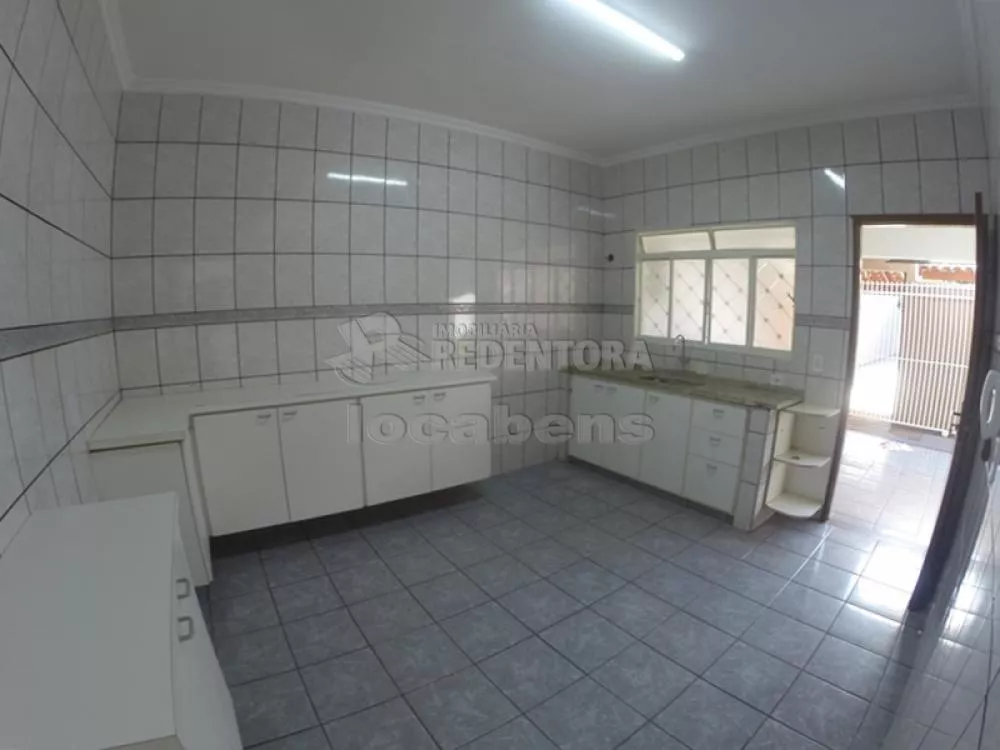 Casa à venda com 2 quartos, 80m² - Foto 4