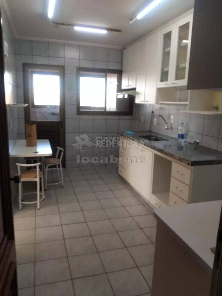 Apartamento à venda com 3 quartos, 94m² - Foto 4