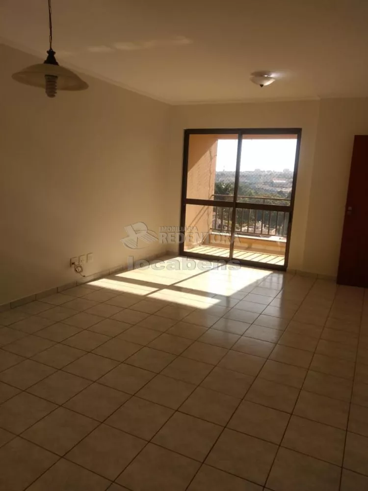 Apartamento à venda com 3 quartos, 94m² - Foto 2