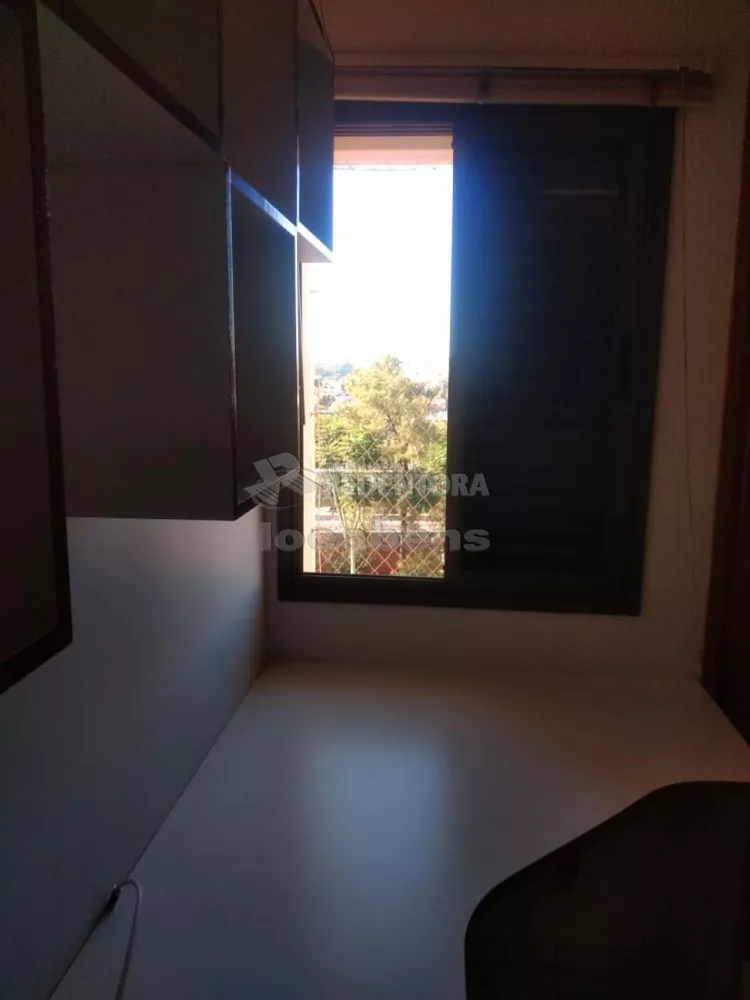 Apartamento à venda com 3 quartos, 94m² - Foto 3