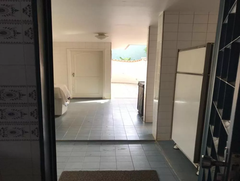 Sobrado à venda com 5 quartos, 400m² - Foto 11