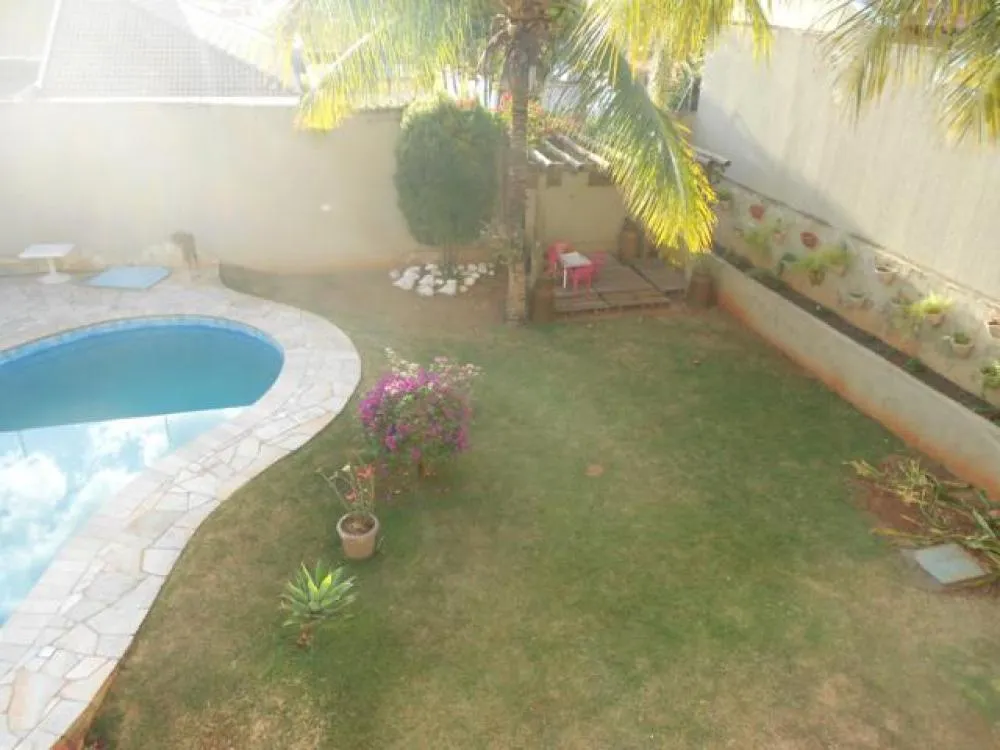 Sobrado, 5 quartos, 400 m² - Foto 1
