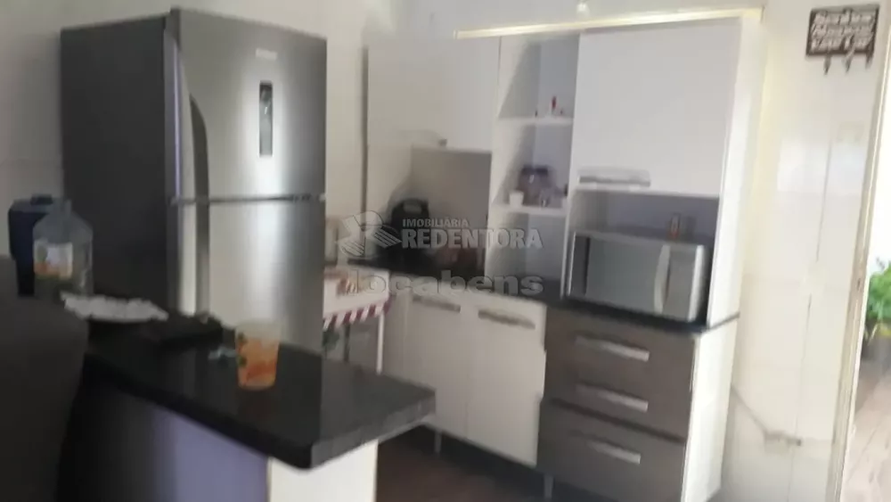 Casa à venda com 3 quartos, 105m² - Foto 2