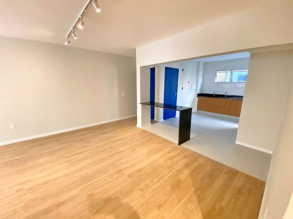 Apartamento à venda com 3 quartos, 118m² - Foto 3