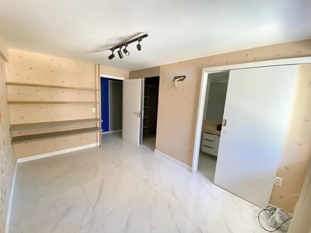 Apartamento, 3 quartos, 220 m² - Foto 4