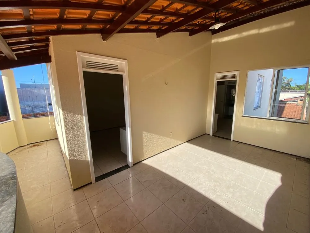Casa, 4 quartos, 212 m² - Foto 4