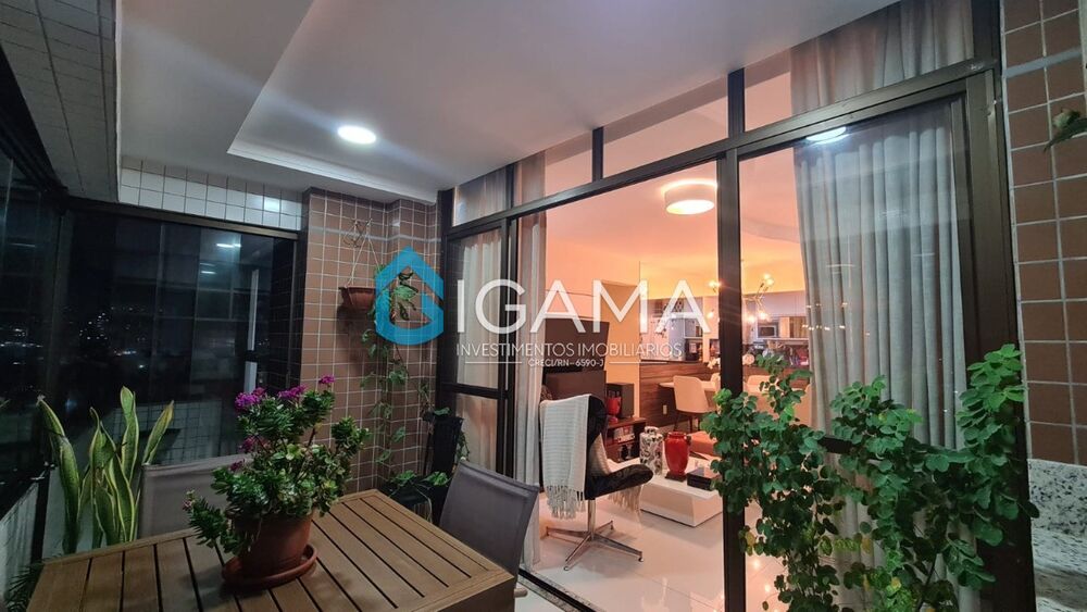 Apartamento à venda com 3 quartos, 117m² - Foto 2
