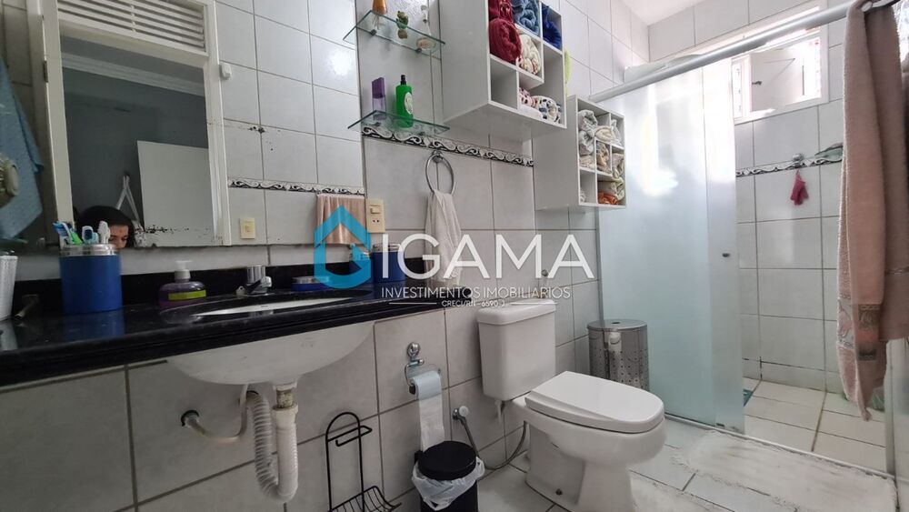 Casa à venda com 3 quartos, 240m² - Foto 3