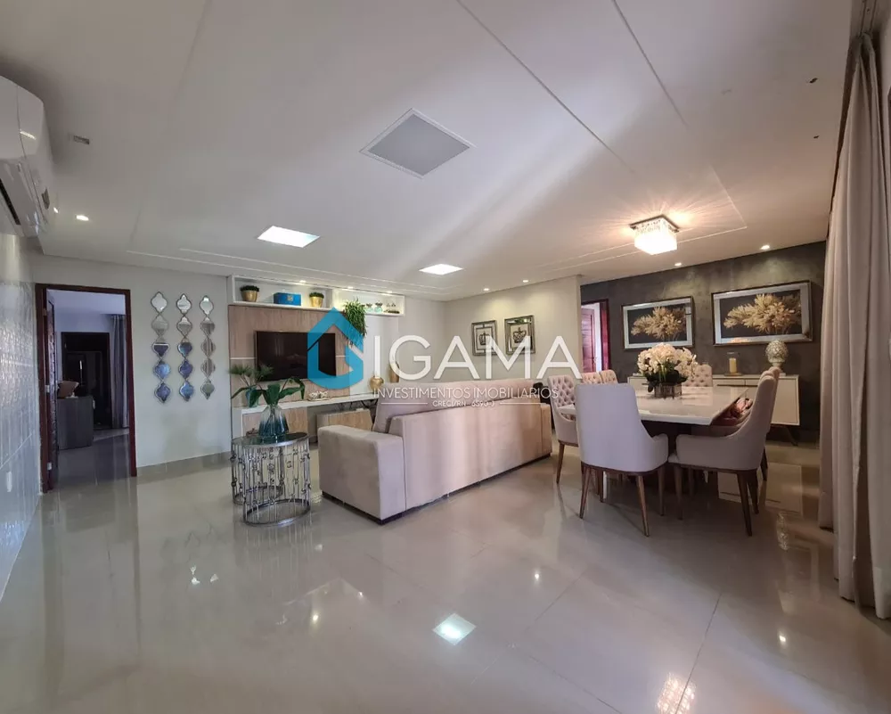 Casa à venda com 3 quartos, 251m² - Foto 1