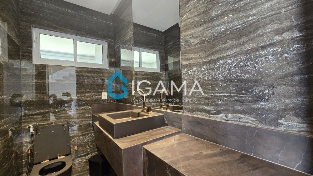 Casa à venda com 4 quartos, 404m² - Foto 1