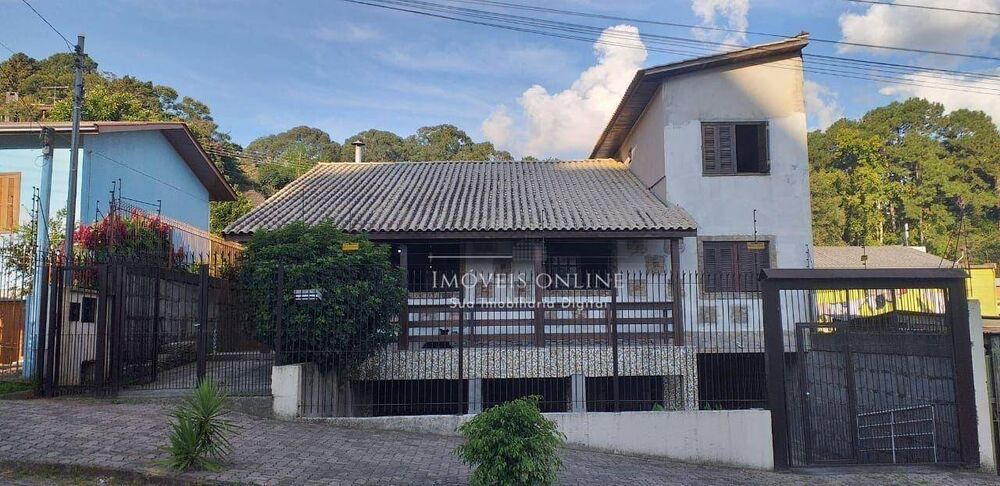 Casa, 4 quartos, 389 m² - Foto 1