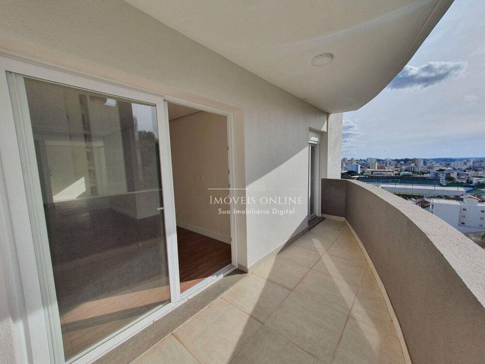Apartamento à venda com 3 quartos, 158m² - Foto 4