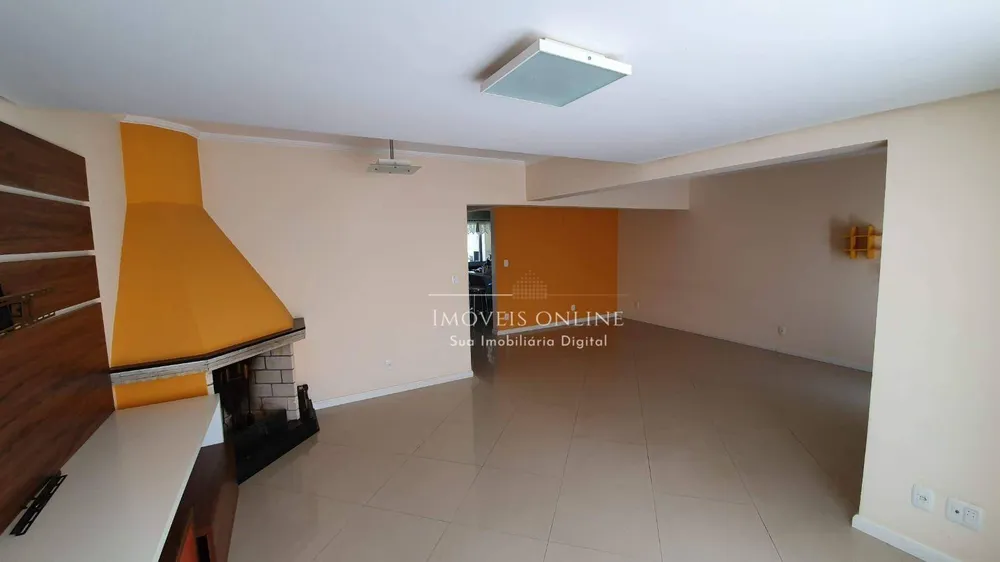Casa, 3 quartos, 224 m² - Foto 2