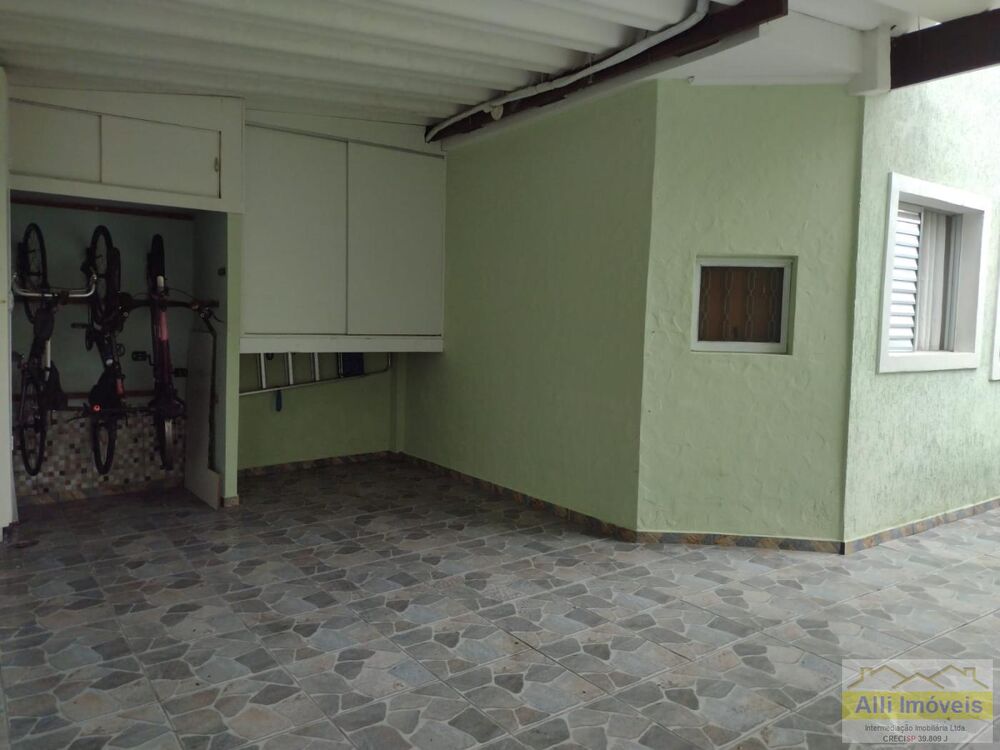 Sobrado à venda com 2 quartos, 230m² - Foto 13