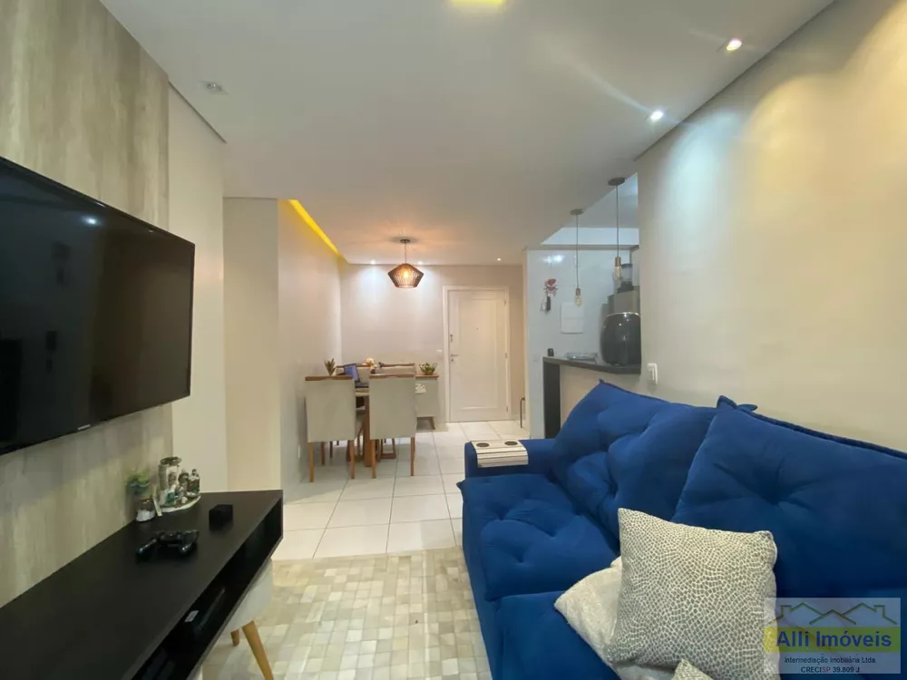 Apartamento à venda com 2 quartos, 64m² - Foto 1