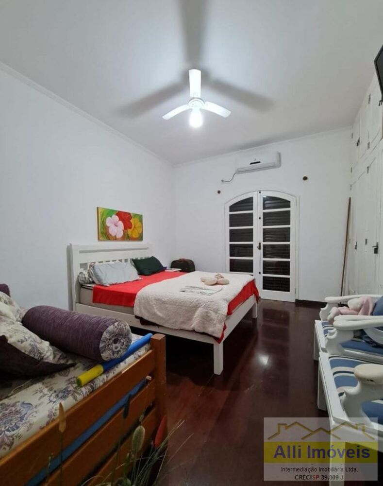 Casa, 4 quartos, 402 m² - Foto 1