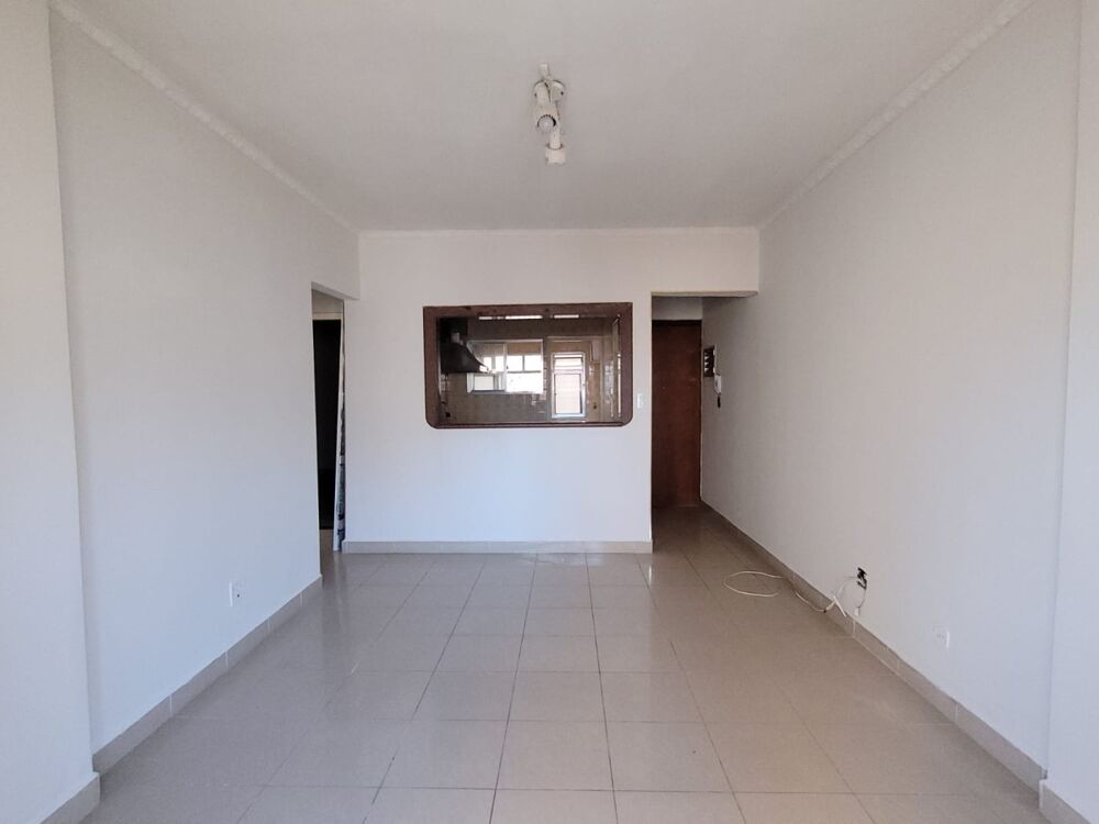 Apartamento para alugar com 2 quartos, 70m² - Foto 3