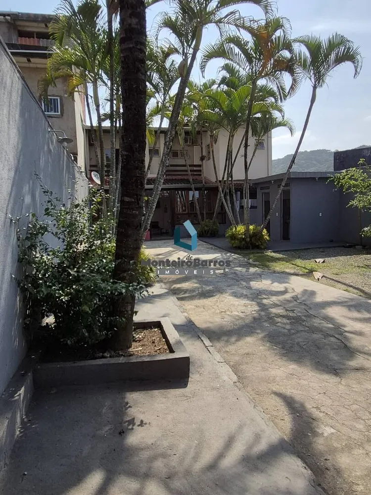 Casa, 1 quarto, 200 m² - Foto 2